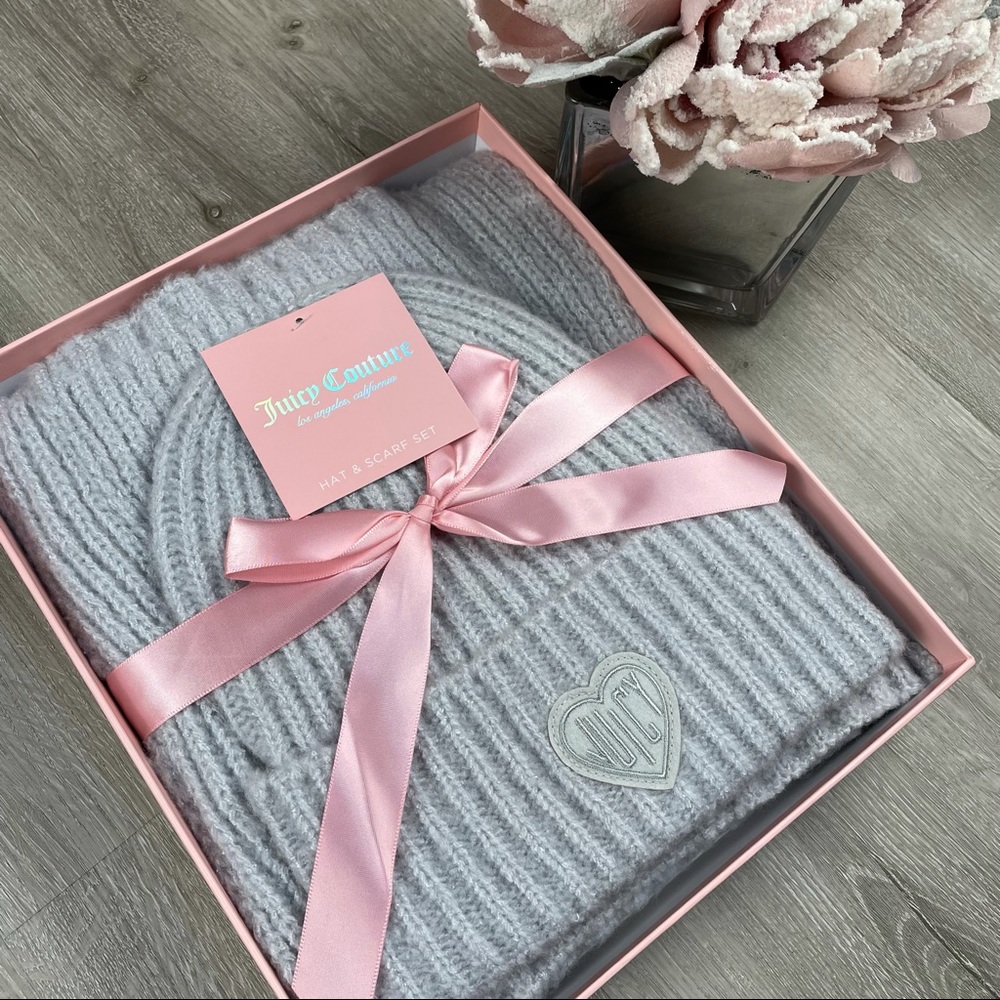 Juicy Couture Scarf & Hat Gift Set